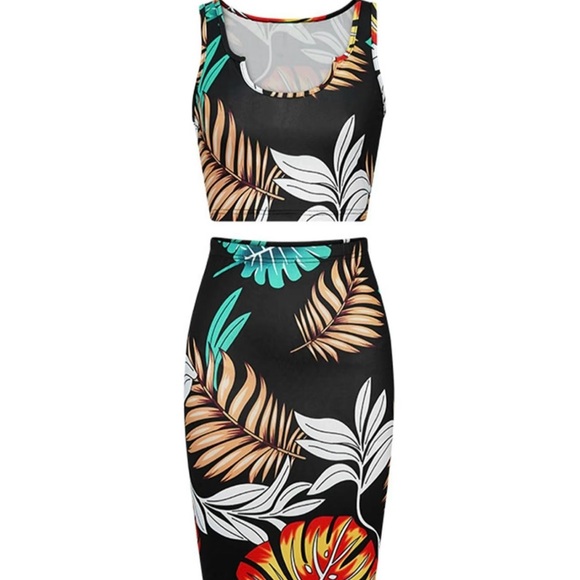 Two piece tropical tank and skirt set - Picture 2 of 3